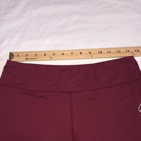 IAB 3" No Ride Shorts Windsor Wine Arrows Size Large 10 Yoga Athletic Workout - Picture 6 of 9